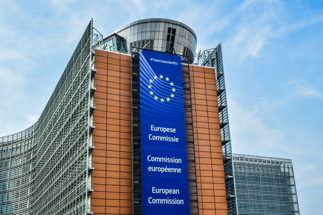 Európska komisia vydáva prvé emisie sociálnoinvestičných dlhopisov EU SURE